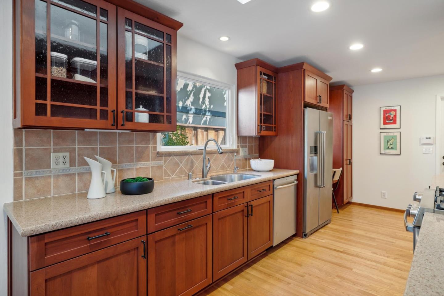 Detail Gallery Image 17 of 46 For 1410 Thunderbird Ave, Sunnyvale,  CA 94087 - 3 Beds | 2 Baths