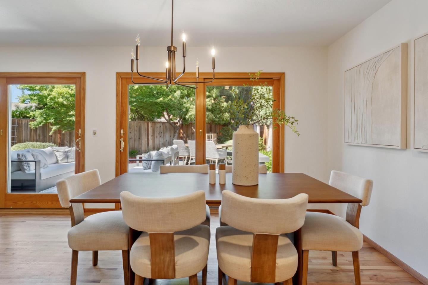 Detail Gallery Image 18 of 46 For 1410 Thunderbird Ave, Sunnyvale,  CA 94087 - 3 Beds | 2 Baths