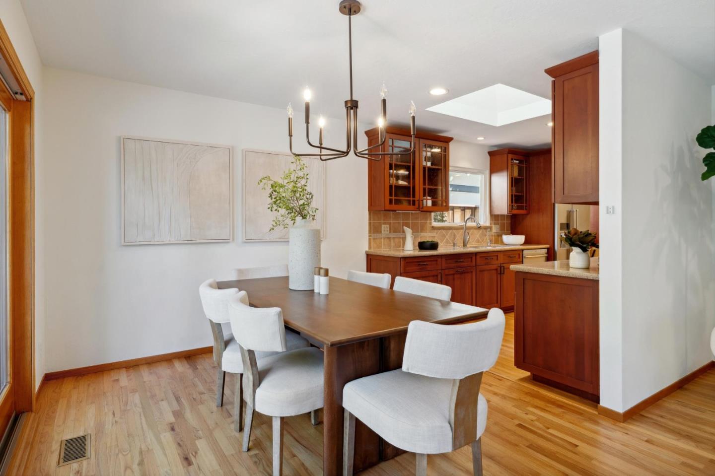 Detail Gallery Image 20 of 46 For 1410 Thunderbird Ave, Sunnyvale,  CA 94087 - 3 Beds | 2 Baths