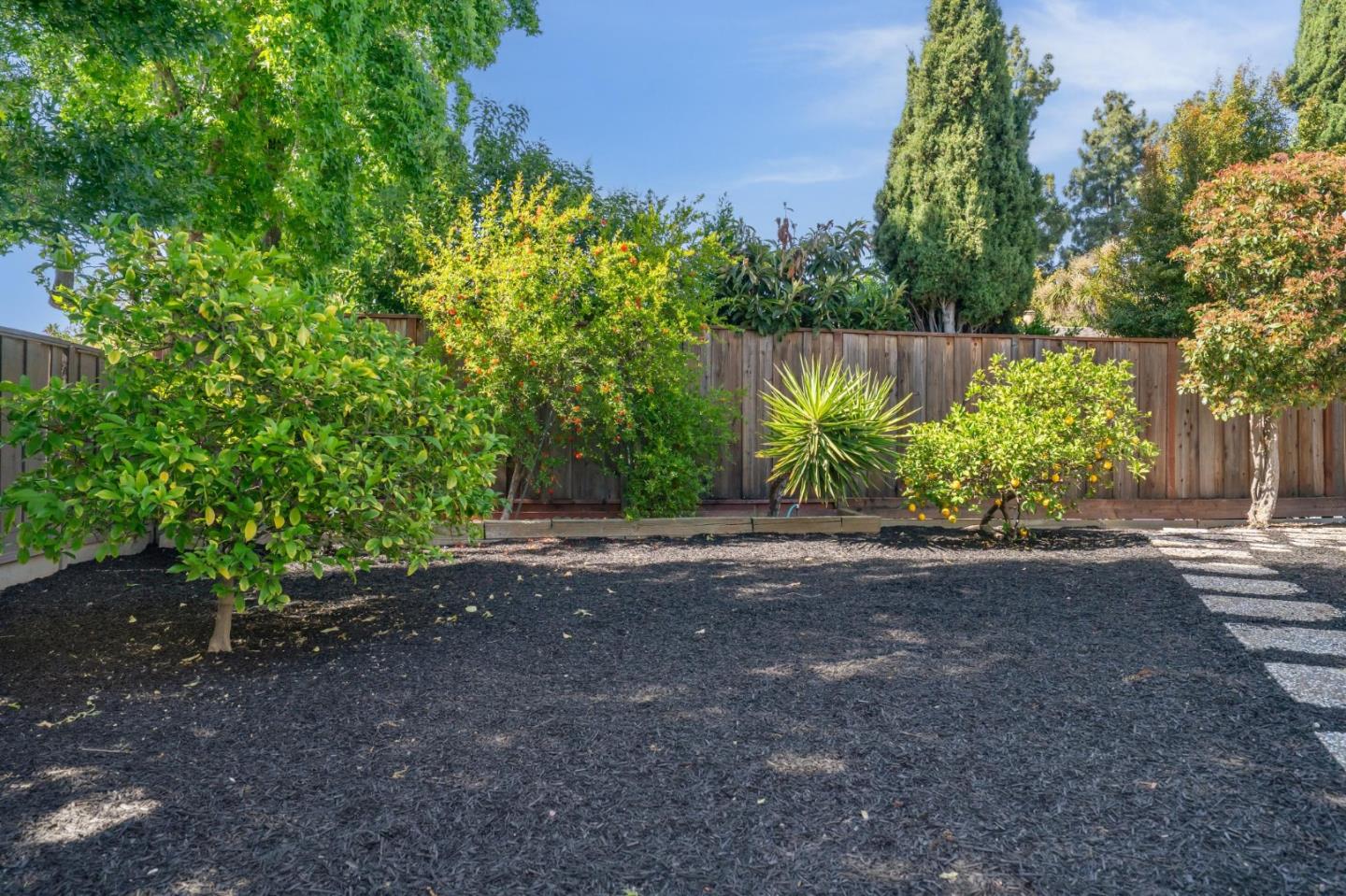 Detail Gallery Image 41 of 46 For 1410 Thunderbird Ave, Sunnyvale,  CA 94087 - 3 Beds | 2 Baths