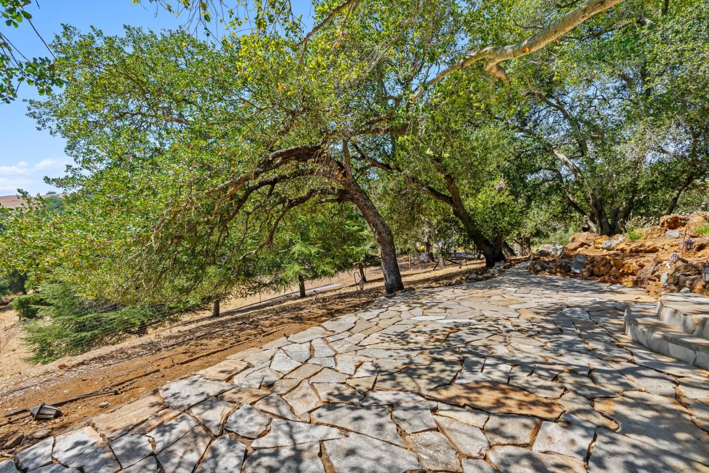 Detail Gallery Image 30 of 41 For 1800 Jasper Highlands Dr, Morgan Hill,  CA 95037 - 3 Beds | 2/1 Baths