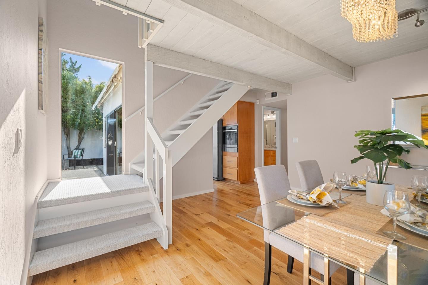 Detail Gallery Image 14 of 44 For 1393 Sydney Dr, Sunnyvale,  CA 94087 - 3 Beds | 2 Baths