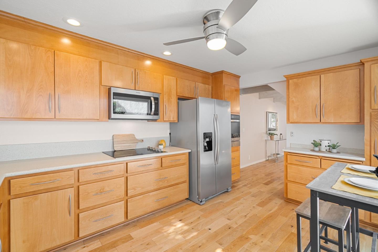 Detail Gallery Image 17 of 44 For 1393 Sydney Dr, Sunnyvale,  CA 94087 - 3 Beds | 2 Baths