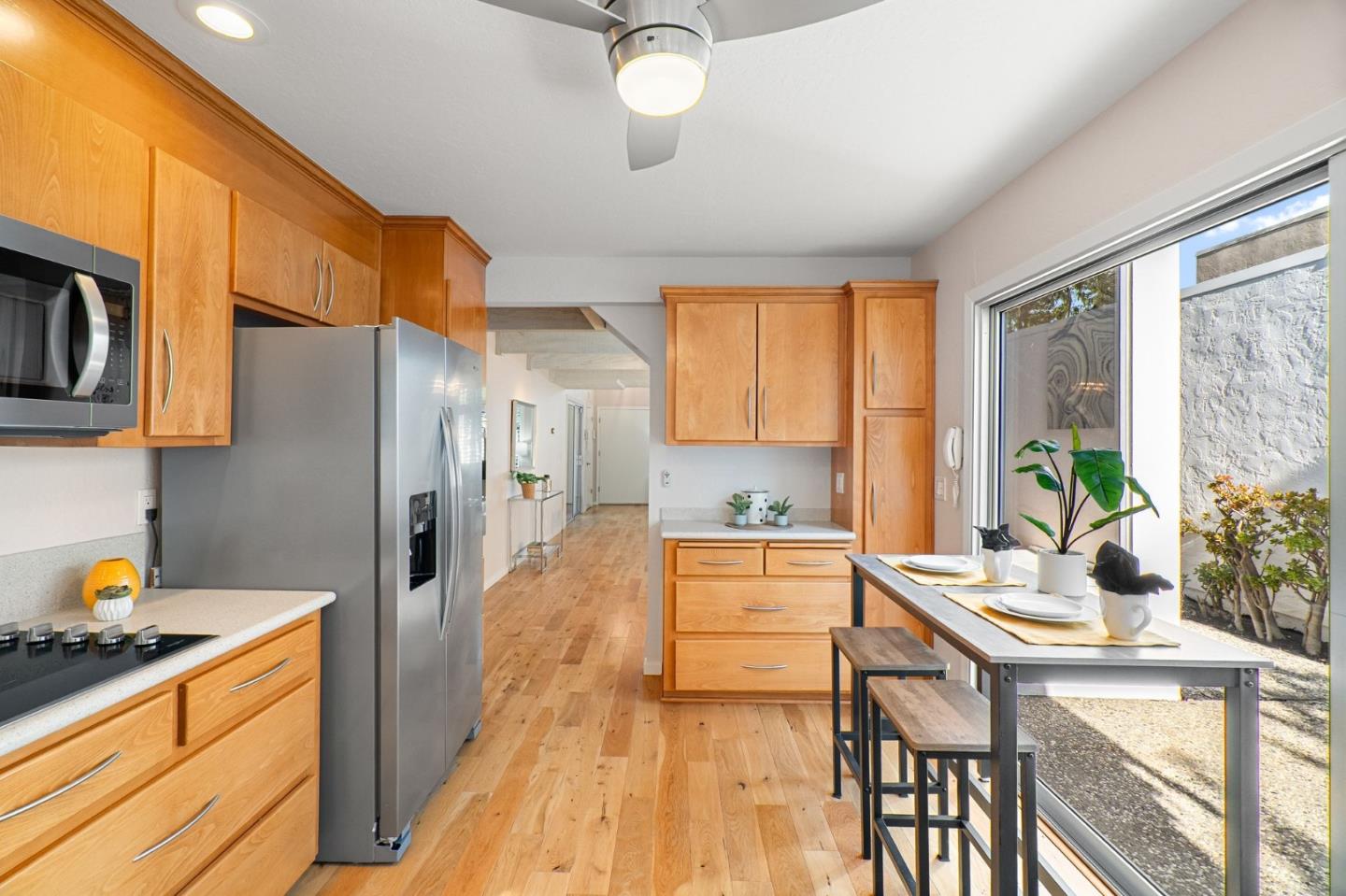 Detail Gallery Image 19 of 44 For 1393 Sydney Dr, Sunnyvale,  CA 94087 - 3 Beds | 2 Baths