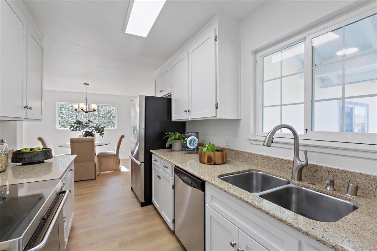 Detail Gallery Image 6 of 25 For 1826 Ronie Way, San Jose,  CA 95124 - 3 Beds | 2 Baths