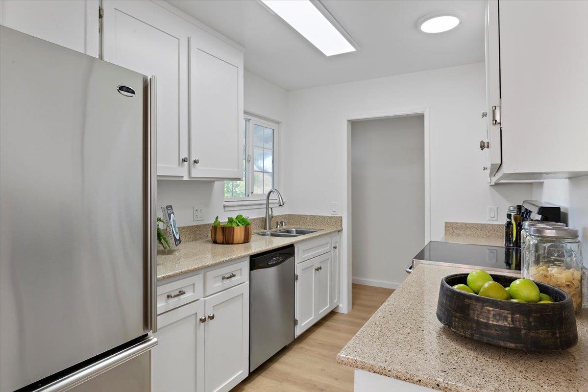 Detail Gallery Image 7 of 25 For 1826 Ronie Way, San Jose,  CA 95124 - 3 Beds | 2 Baths