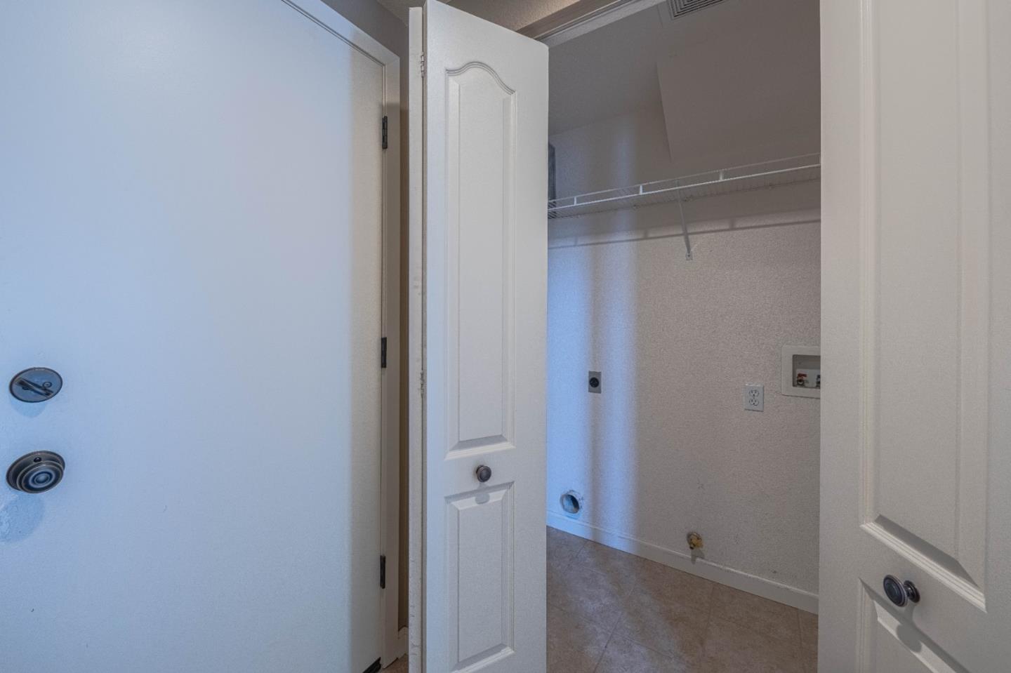 Detail Gallery Image 24 of 50 For 27320 Bavella Way, Salinas,  CA 93908 - 4 Beds | 2/1 Baths