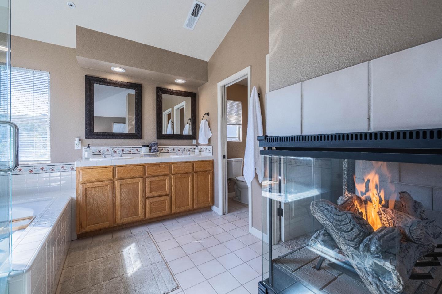 Detail Gallery Image 35 of 50 For 27320 Bavella Way, Salinas,  CA 93908 - 4 Beds | 2/1 Baths