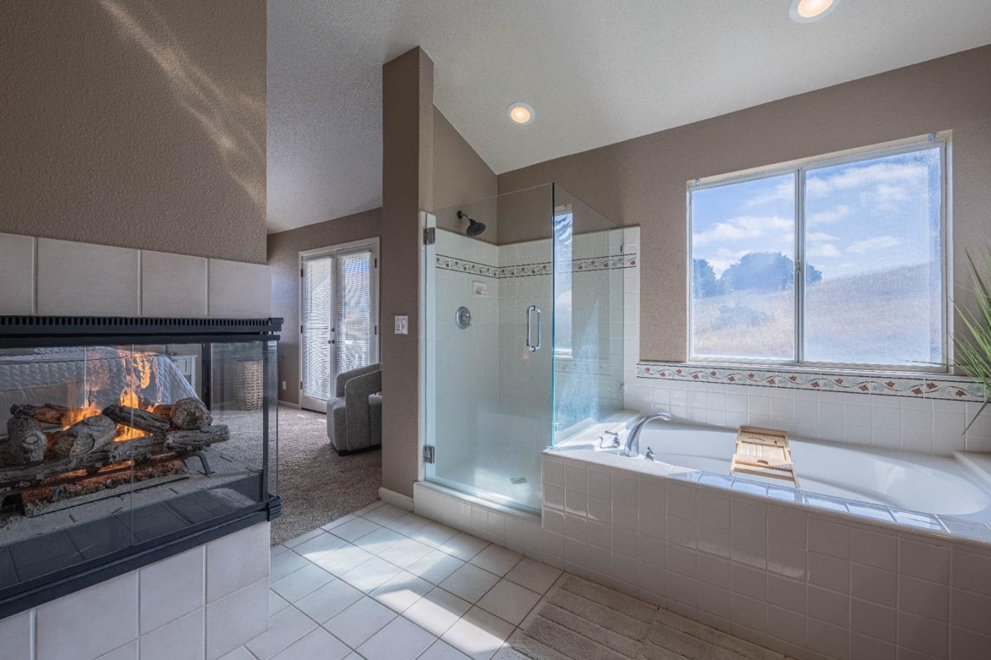 Detail Gallery Image 37 of 50 For 27320 Bavella Way, Salinas,  CA 93908 - 4 Beds | 2/1 Baths