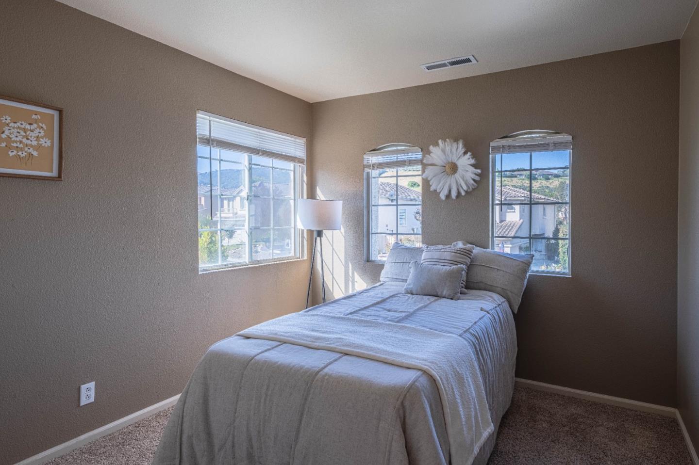 Detail Gallery Image 39 of 50 For 27320 Bavella Way, Salinas,  CA 93908 - 4 Beds | 2/1 Baths
