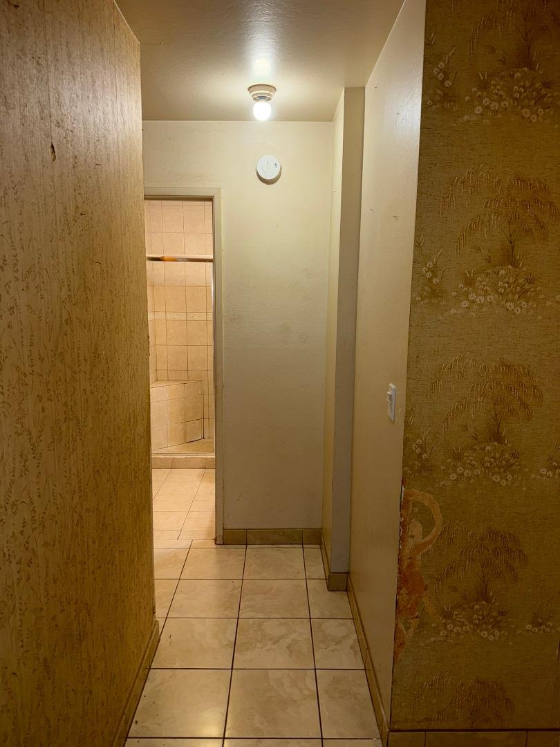 Detail Gallery Image 5 of 18 For 1648 Chico Way, Salinas,  CA 93906 - 3 Beds | 1/1 Baths