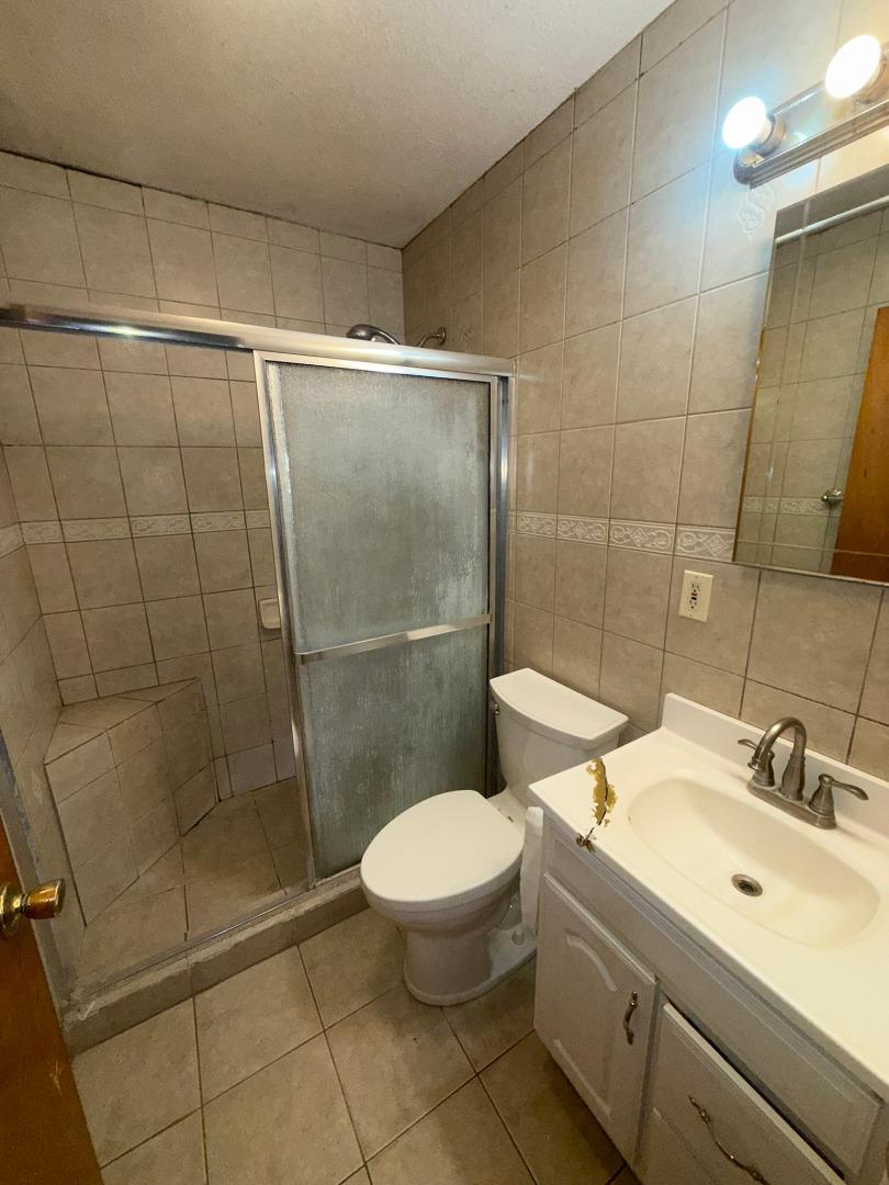 Detail Gallery Image 6 of 18 For 1648 Chico Way, Salinas,  CA 93906 - 3 Beds | 1/1 Baths