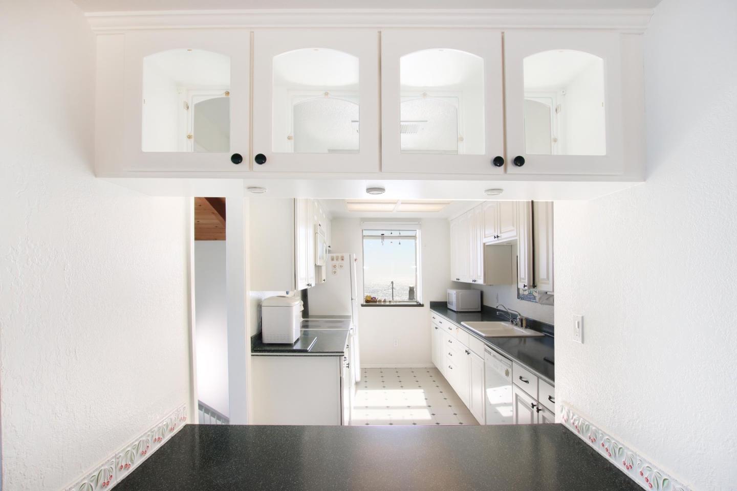 Detail Gallery Image 12 of 44 For 51 Sunset Dr, Watsonville,  CA 95076 - 3 Beds | 2 Baths