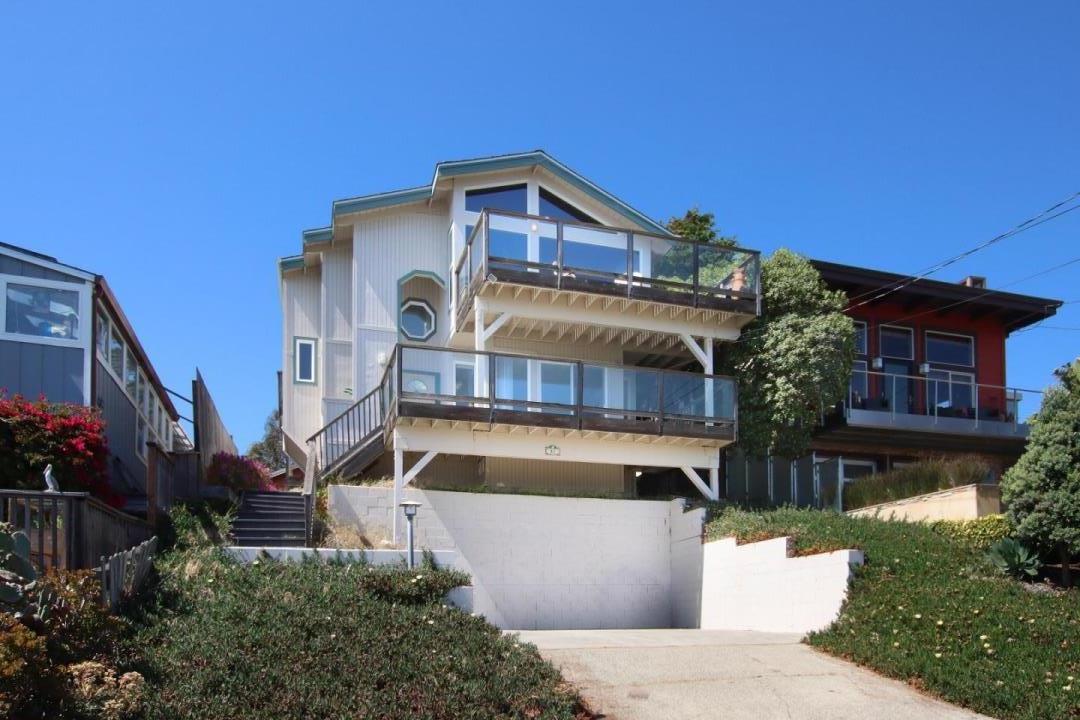 Detail Gallery Image 2 of 44 For 51 Sunset Dr, Watsonville,  CA 95076 - 3 Beds | 2 Baths