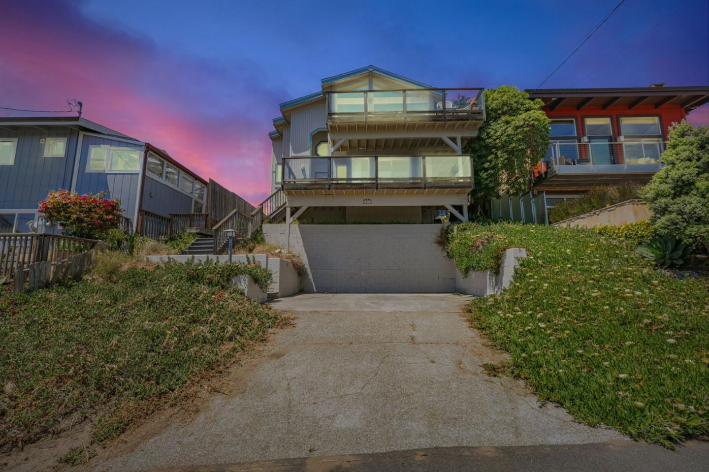 Detail Gallery Image 3 of 44 For 51 Sunset Dr, Watsonville,  CA 95076 - 3 Beds | 2 Baths
