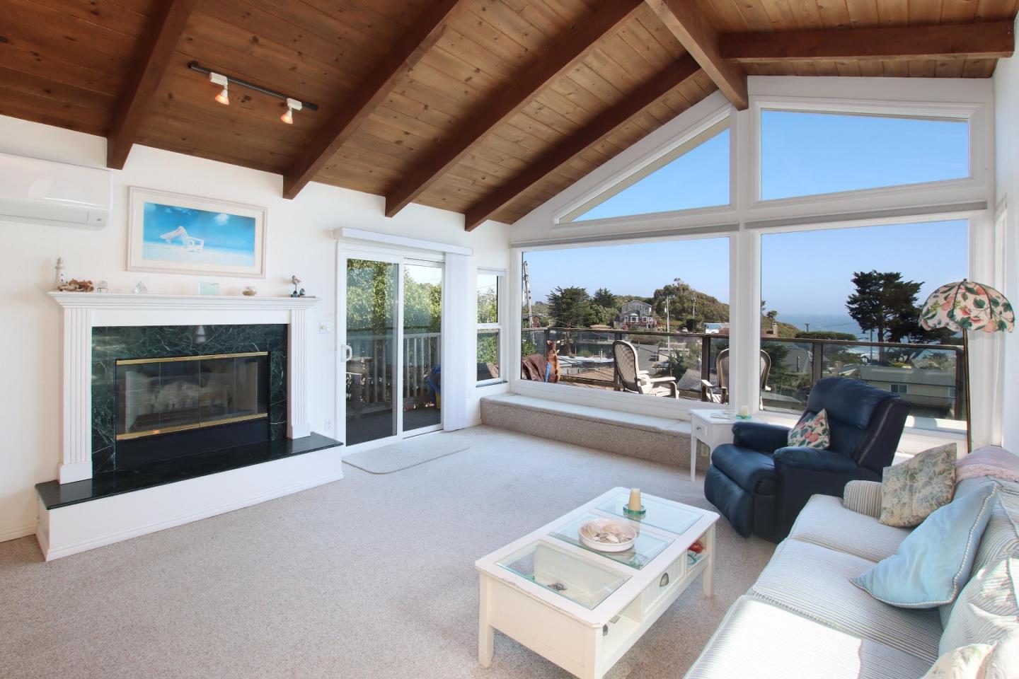 Detail Gallery Image 8 of 44 For 51 Sunset Dr, Watsonville,  CA 95076 - 3 Beds | 2 Baths