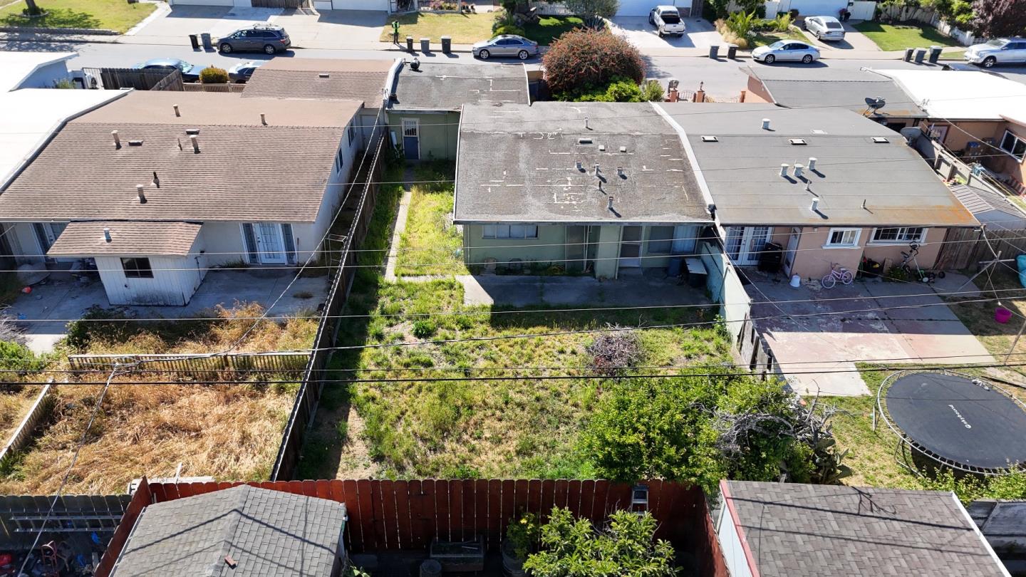Detail Gallery Image 9 of 12 For 1443 Parsons Ave, Salinas,  CA 93906 - 3 Beds | 2 Baths