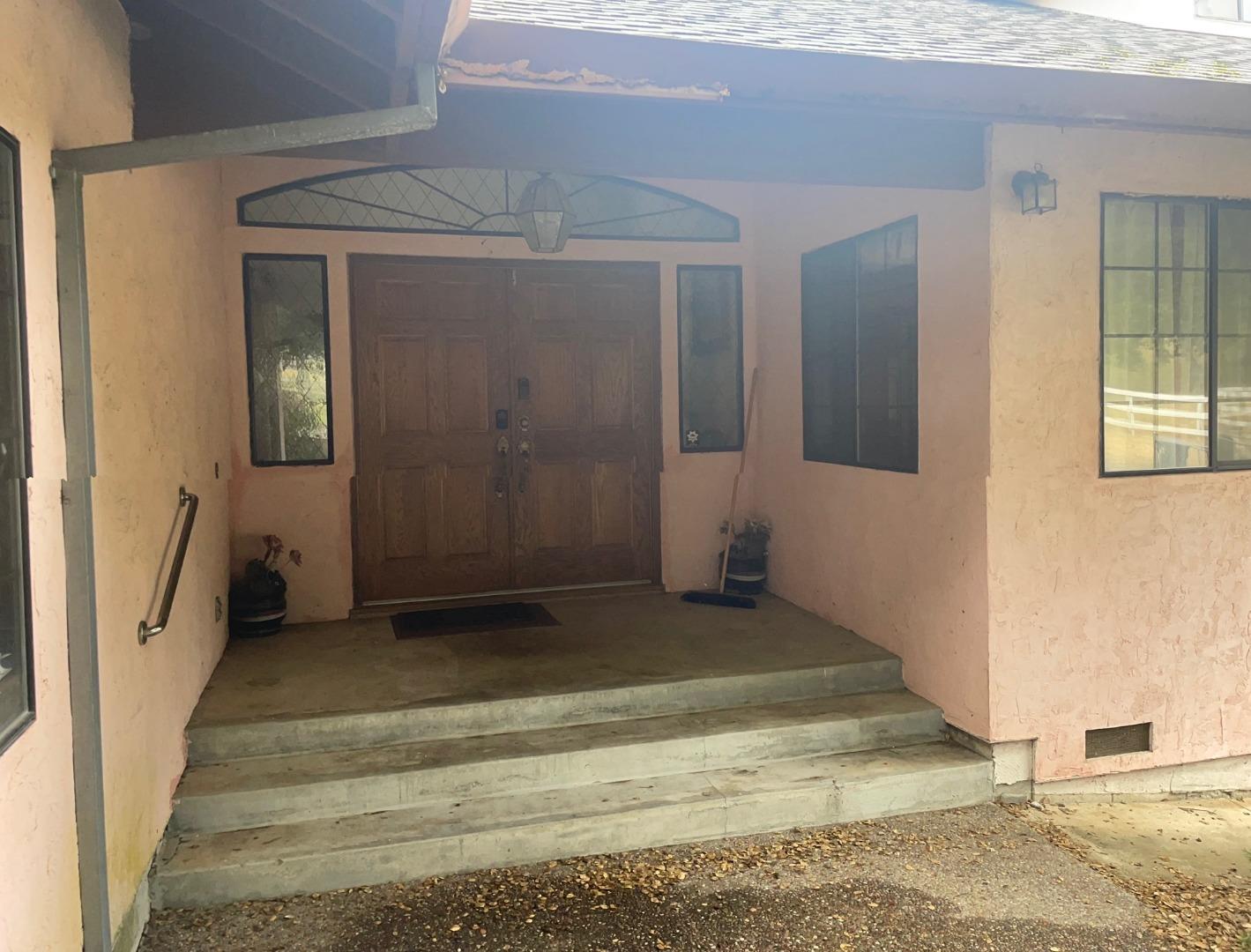 Detail Gallery Image 2 of 8 For 9395 King Rd, Salinas,  CA 93907 - 3 Beds | 3/1 Baths