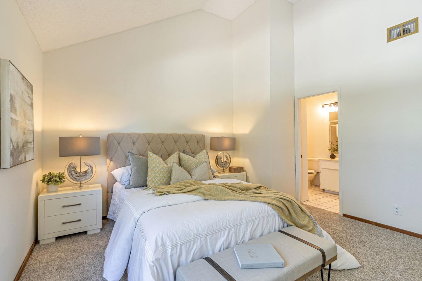 Detail Gallery Image 12 of 47 For 5386 Borneo Cir, San Jose,  CA 95123 - 3 Beds | 2 Baths