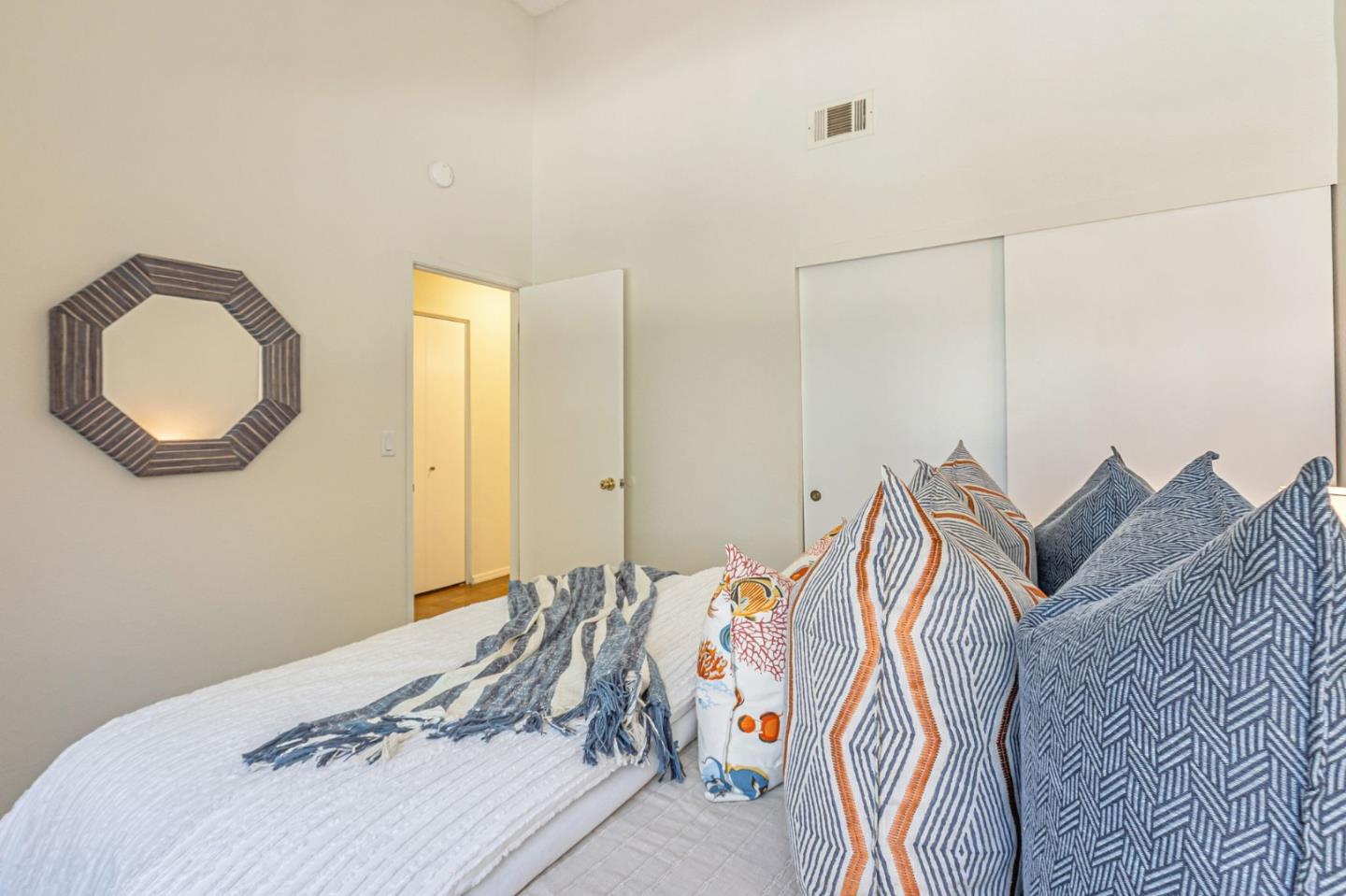 Detail Gallery Image 20 of 47 For 5386 Borneo Cir, San Jose,  CA 95123 - 3 Beds | 2 Baths