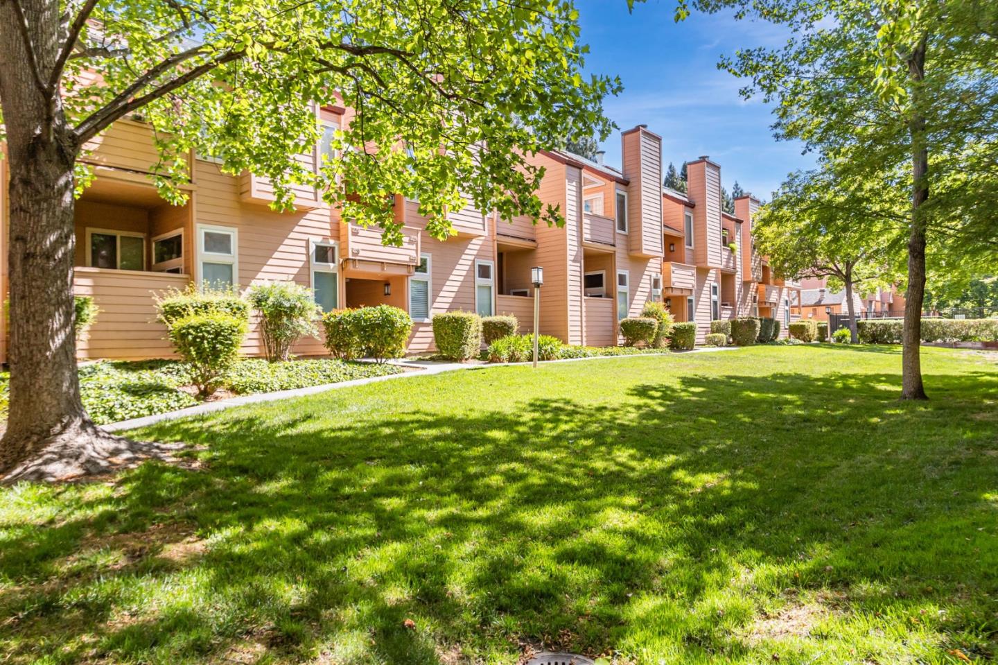 Detail Gallery Image 43 of 47 For 5386 Borneo Cir, San Jose,  CA 95123 - 3 Beds | 2 Baths