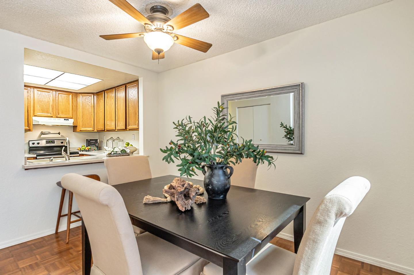 Detail Gallery Image 7 of 47 For 5386 Borneo Cir, San Jose,  CA 95123 - 3 Beds | 2 Baths