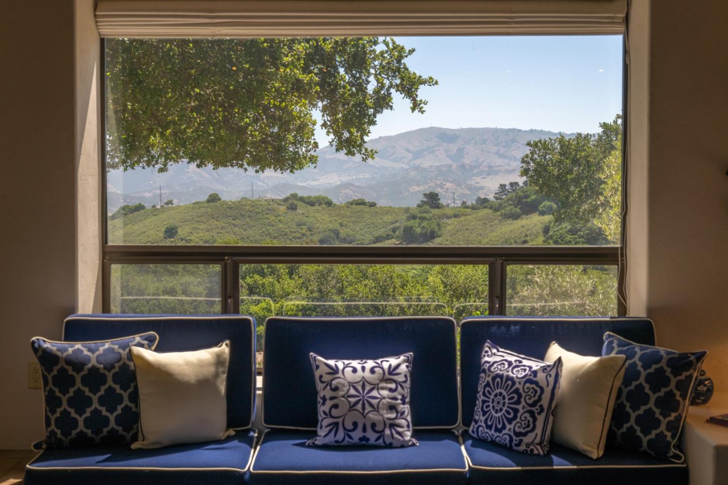 Detail Gallery Image 19 of 40 For 25940 Colt Ln, Carmel Valley,  CA 93924 - 4 Beds | 2/1 Baths