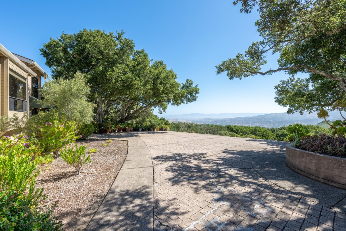 Detail Gallery Image 3 of 40 For 25940 Colt Ln, Carmel Valley,  CA 93924 - 4 Beds | 2/1 Baths