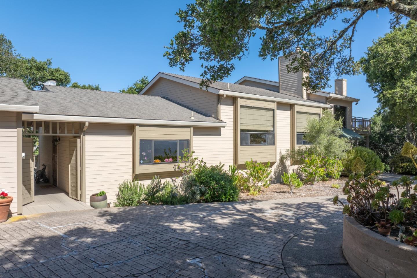 Detail Gallery Image 34 of 40 For 25940 Colt Ln, Carmel Valley,  CA 93924 - 4 Beds | 2/1 Baths