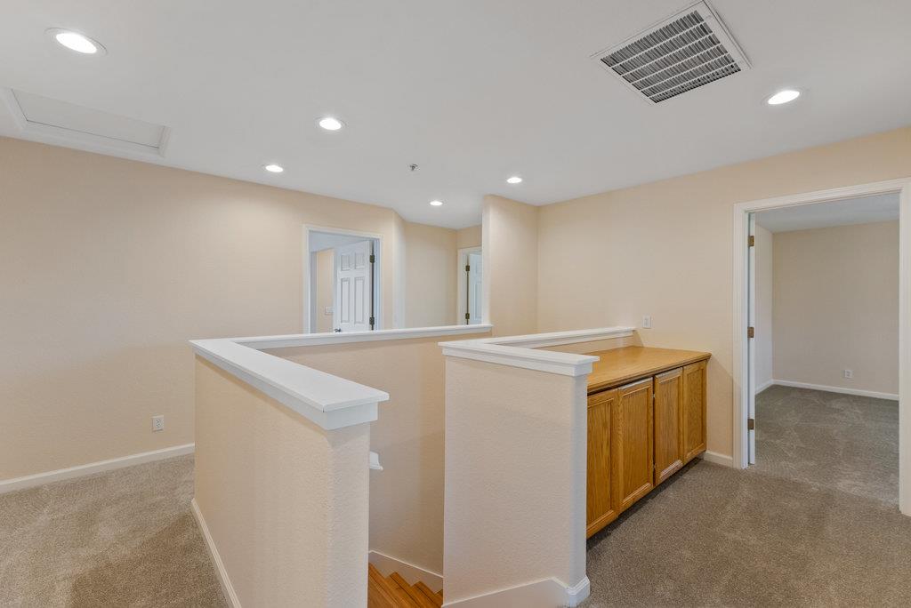 Detail Gallery Image 18 of 35 For 93 Vista Pointe Dr, Watsonville,  CA 95076 - 4 Beds | 2/1 Baths