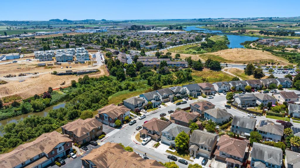 Detail Gallery Image 31 of 35 For 93 Vista Pointe Dr, Watsonville,  CA 95076 - 4 Beds | 2/1 Baths