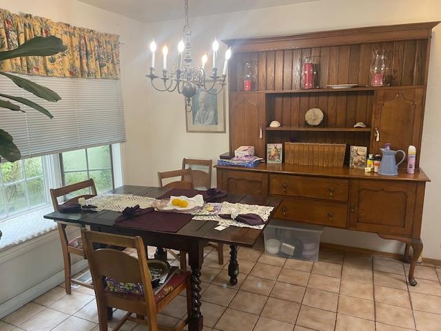 Detail Gallery Image 8 of 12 For 710 Fairmont Dr, Salinas,  CA 93901 - 4 Beds | 2 Baths