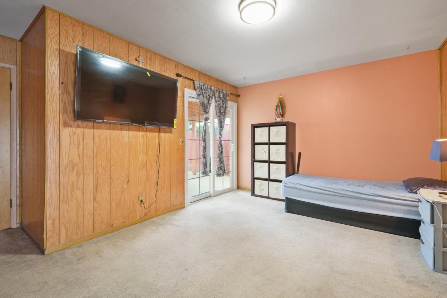 Detail Gallery Image 14 of 25 For 556 Los Coches Ave, Salinas,  CA 93906 - 3 Beds | 2 Baths