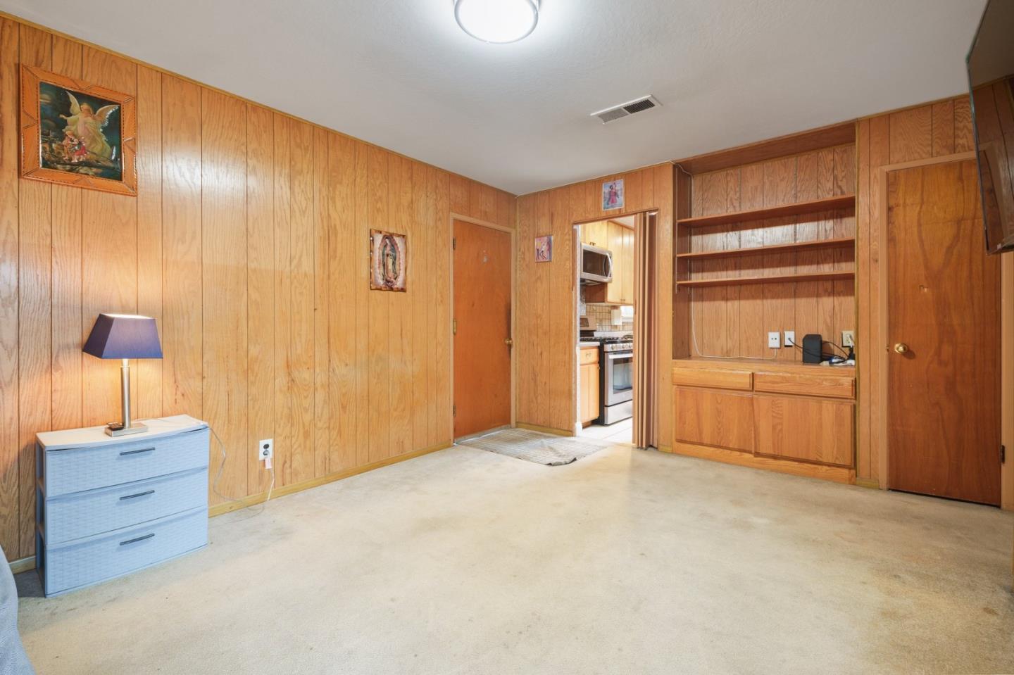 Detail Gallery Image 15 of 25 For 556 Los Coches Ave, Salinas,  CA 93906 - 3 Beds | 2 Baths