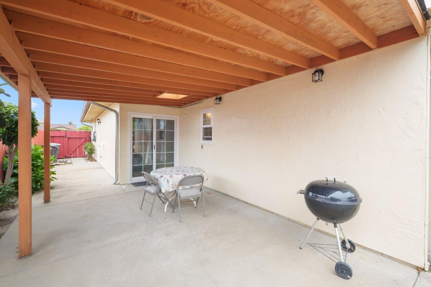 Detail Gallery Image 24 of 25 For 556 Los Coches Ave, Salinas,  CA 93906 - 3 Beds | 2 Baths