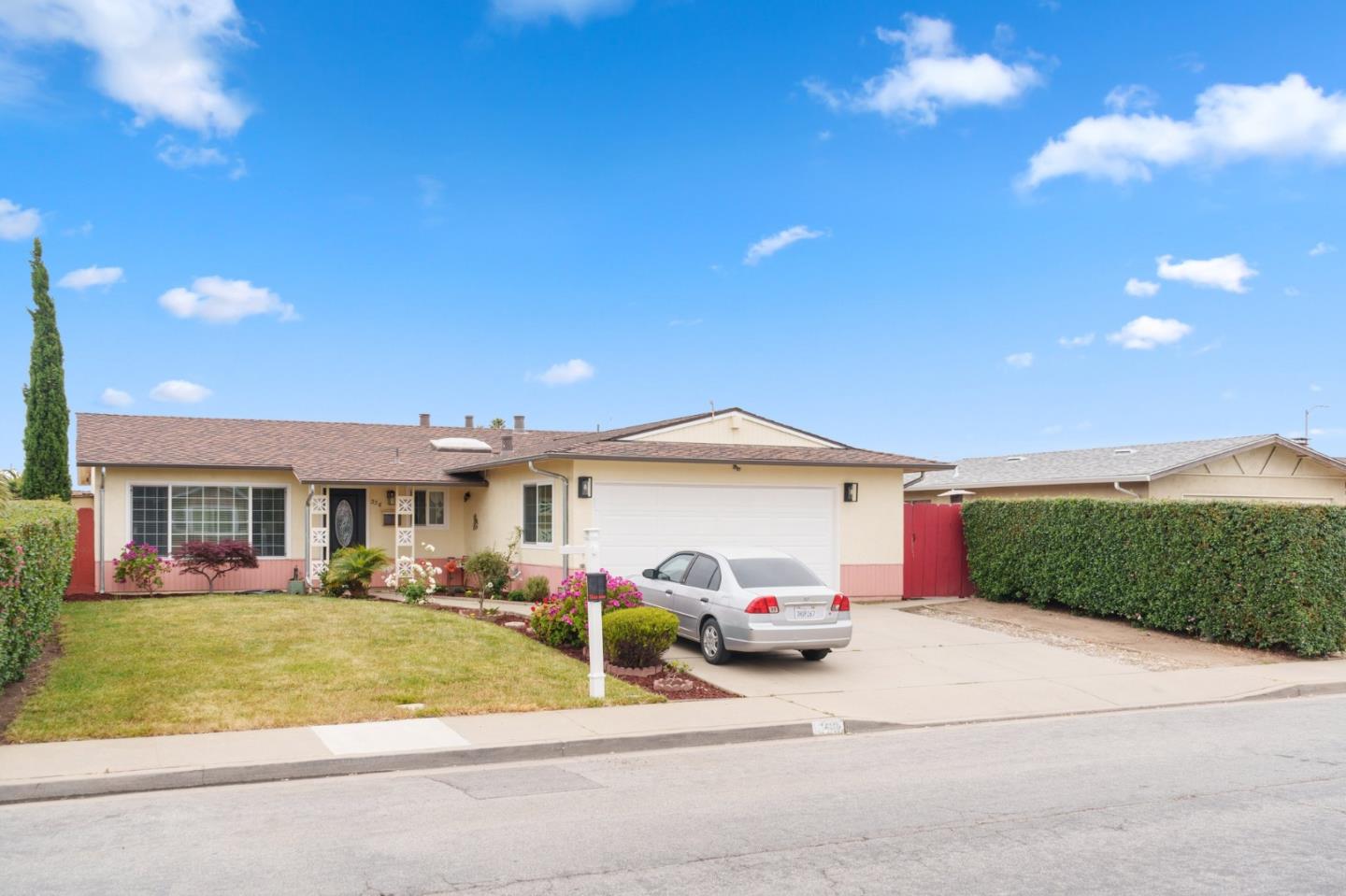 Detail Gallery Image 5 of 25 For 556 Los Coches Ave, Salinas,  CA 93906 - 3 Beds | 2 Baths