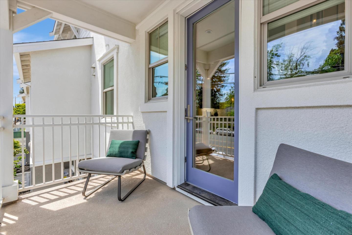 Detail Gallery Image 11 of 12 For 231 Oak Cir, Walnut Creek,  CA 94597 - 4 Beds | 3/1 Baths