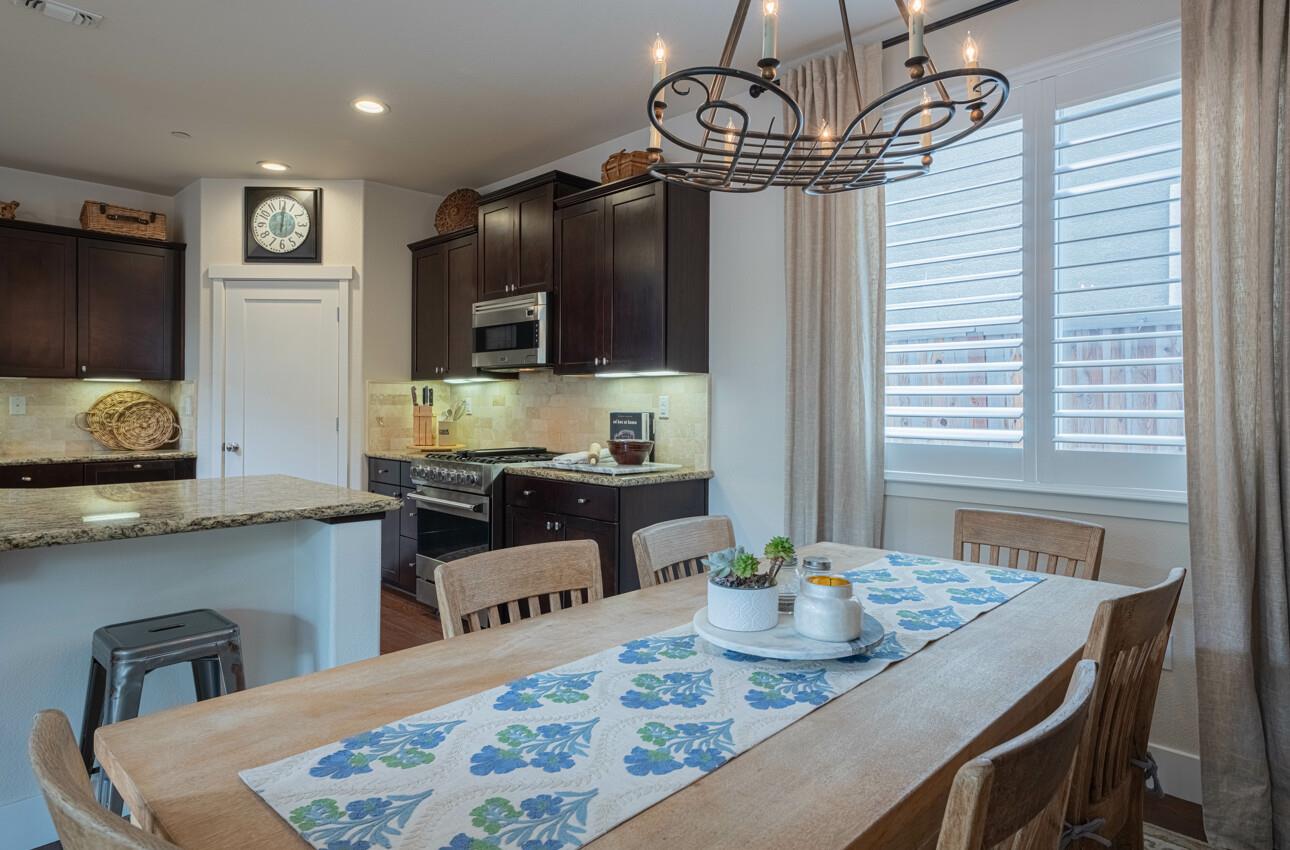 Detail Gallery Image 17 of 60 For 17210 Logan St, East Garrison,  CA 93933 - 4 Beds | 2/1 Baths