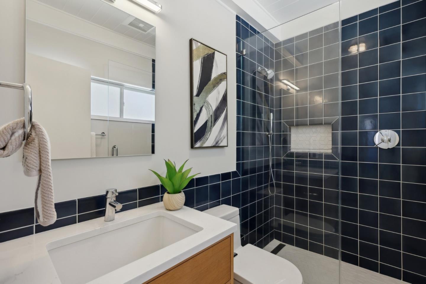 Detail Gallery Image 23 of 71 For 607 Dartmouth Ave, San Carlos,  CA 94070 - 3 Beds | 3 Baths