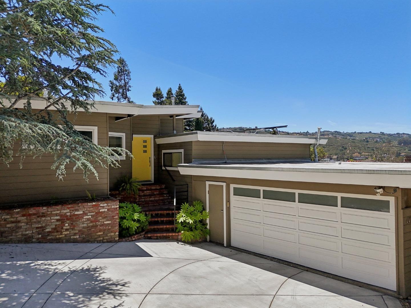 Detail Gallery Image 3 of 71 For 607 Dartmouth Ave, San Carlos,  CA 94070 - 3 Beds | 3 Baths