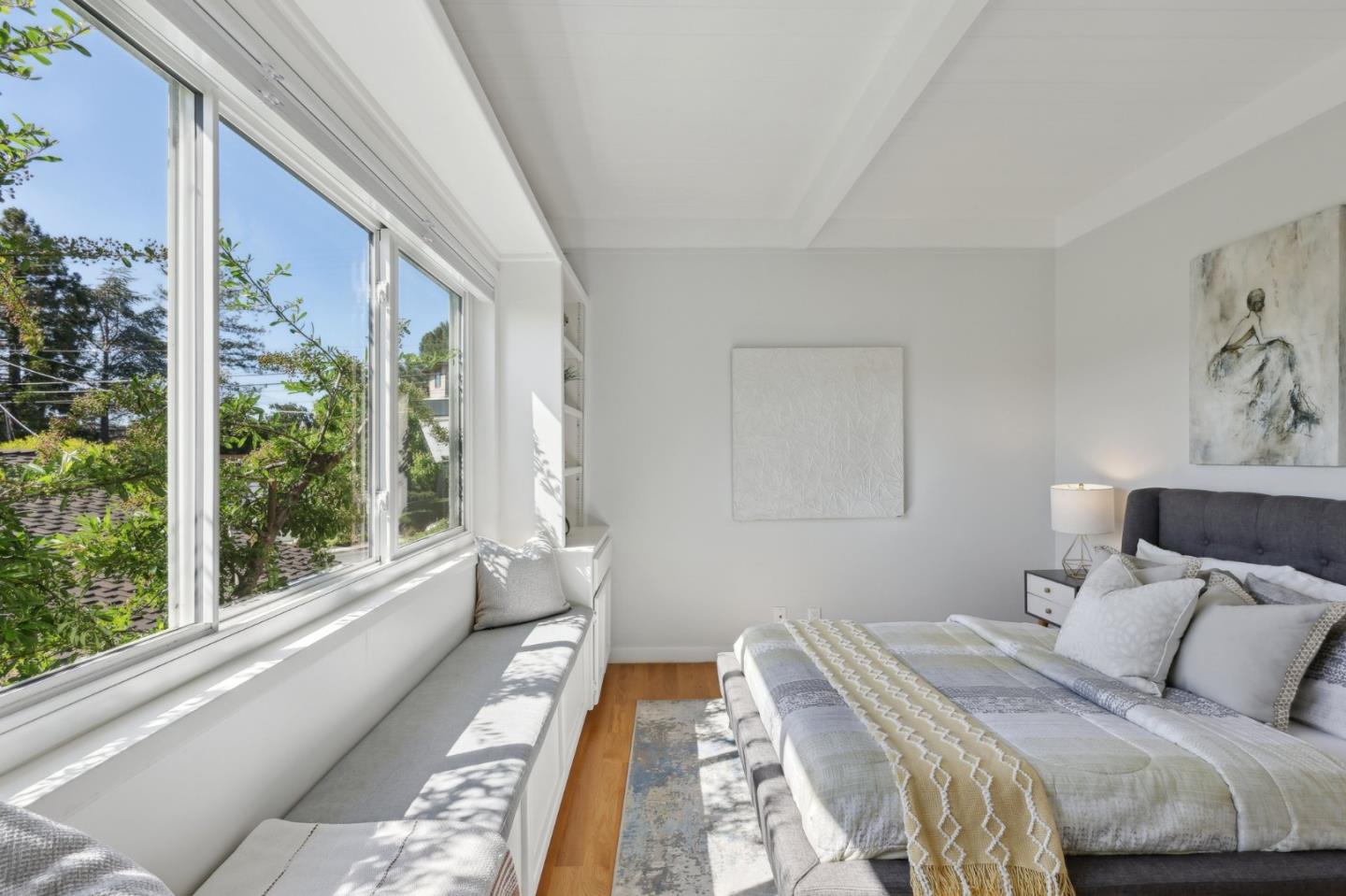 Detail Gallery Image 32 of 71 For 607 Dartmouth Ave, San Carlos,  CA 94070 - 3 Beds | 3 Baths
