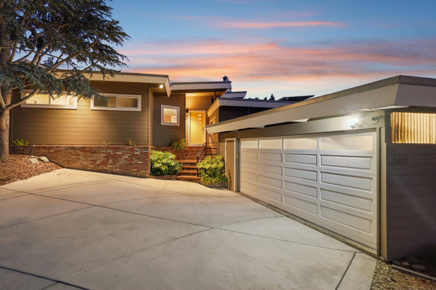Detail Gallery Image 52 of 71 For 607 Dartmouth Ave, San Carlos,  CA 94070 - 3 Beds | 3 Baths
