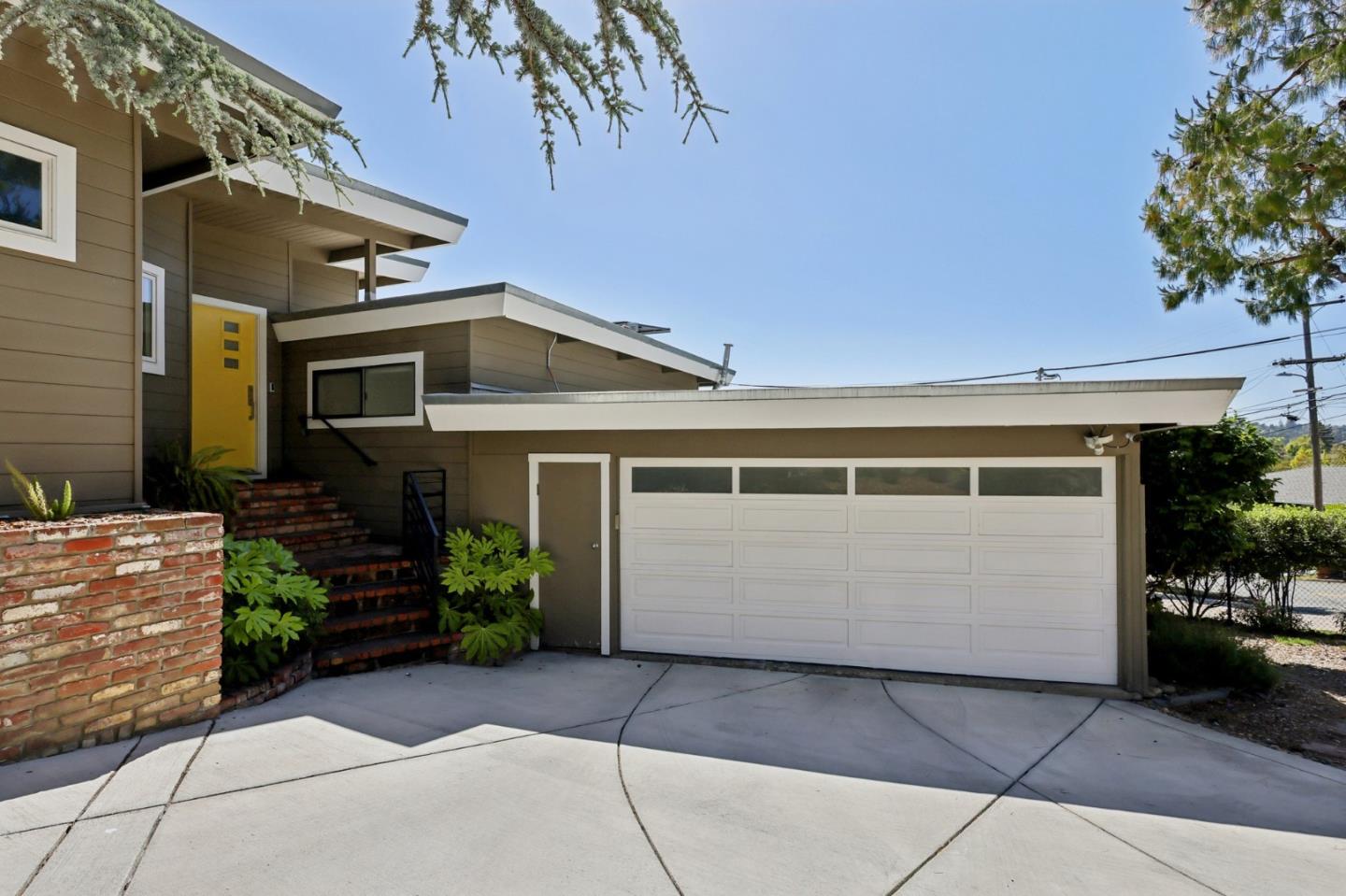 Detail Gallery Image 6 of 71 For 607 Dartmouth Ave, San Carlos,  CA 94070 - 3 Beds | 3 Baths