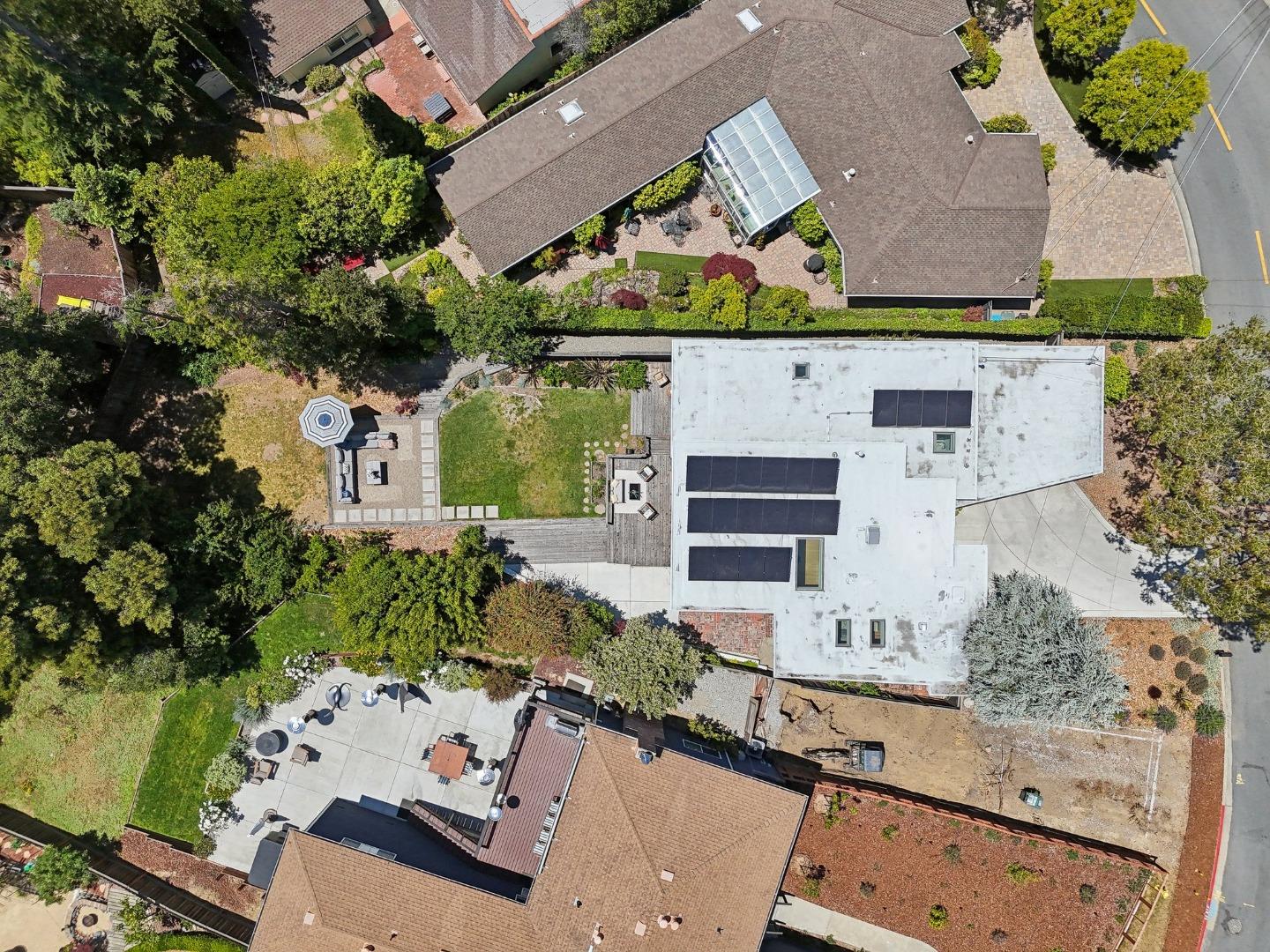 Detail Gallery Image 69 of 71 For 607 Dartmouth Ave, San Carlos,  CA 94070 - 3 Beds | 3 Baths