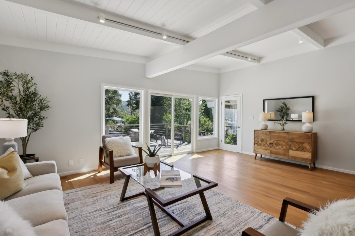 Detail Gallery Image 9 of 71 For 607 Dartmouth Ave, San Carlos,  CA 94070 - 3 Beds | 3 Baths