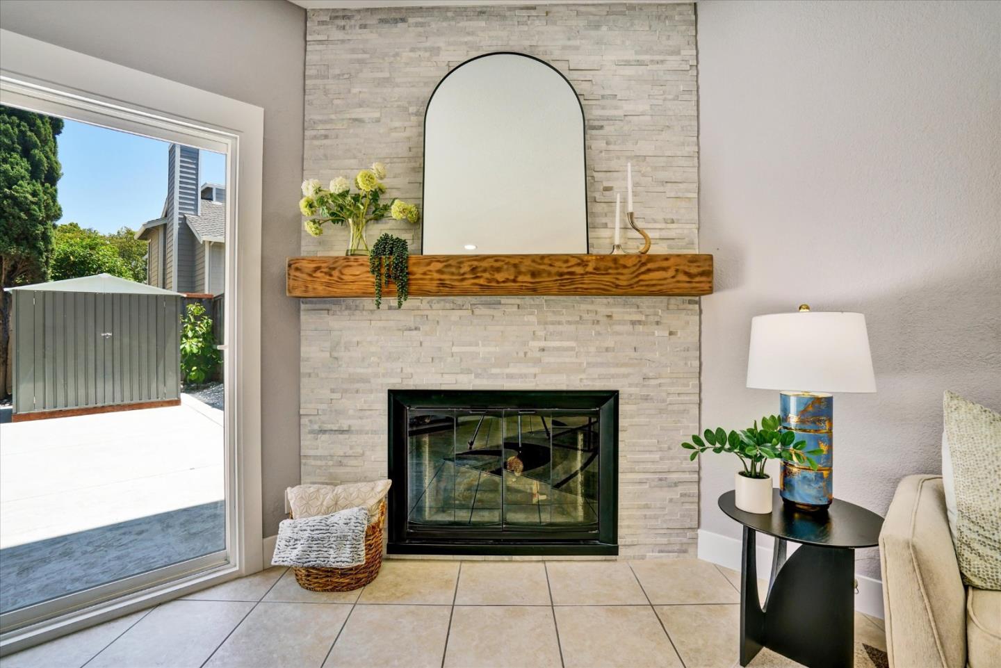 Detail Gallery Image 17 of 40 For 3746 Cardinal Ter, Fremont,  CA 94555 - 4 Beds | 2/1 Baths