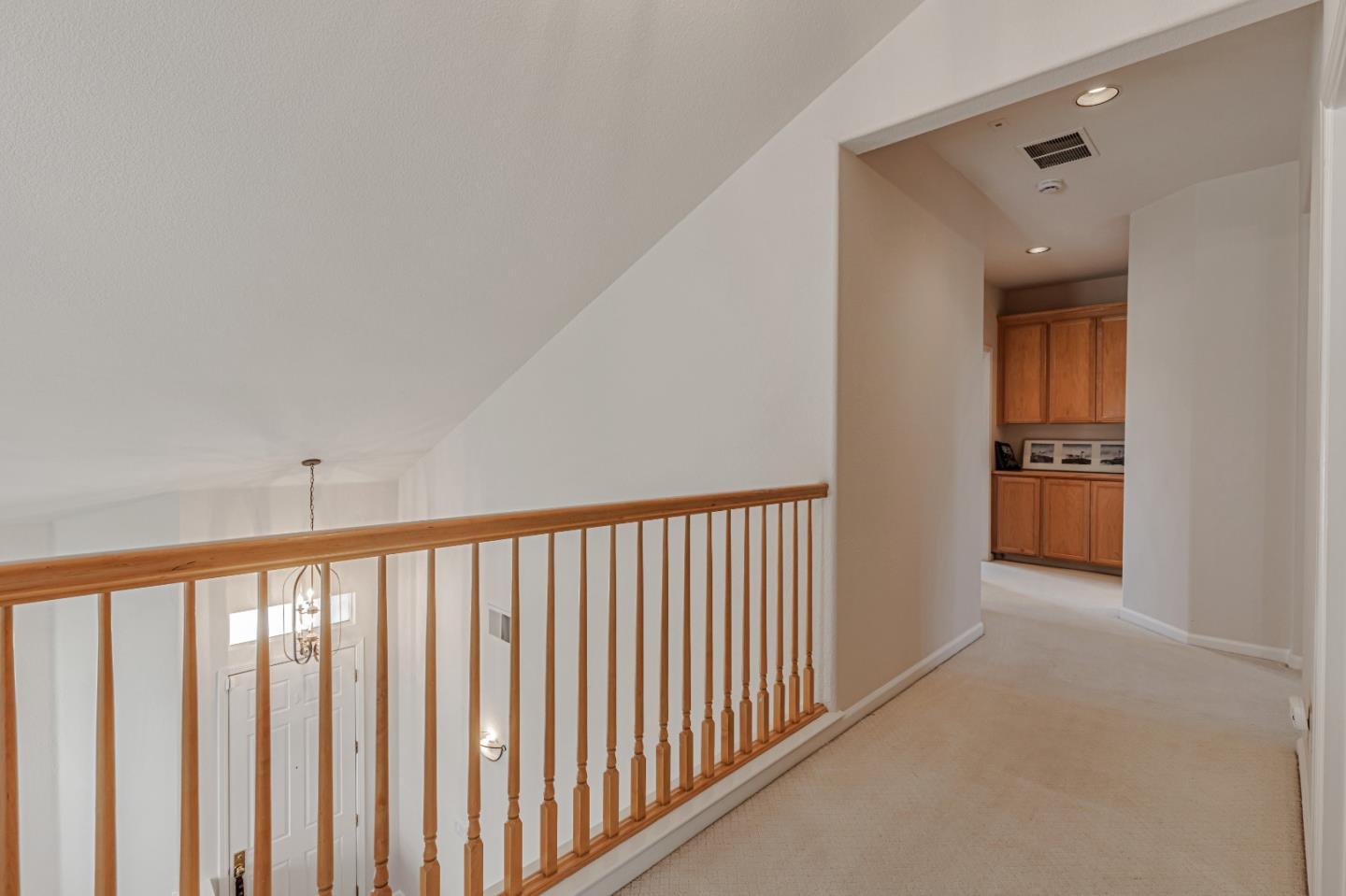 Detail Gallery Image 16 of 28 For 975 Oak Brook Way, Gilroy,  CA 95020 - 3 Beds | 2/1 Baths