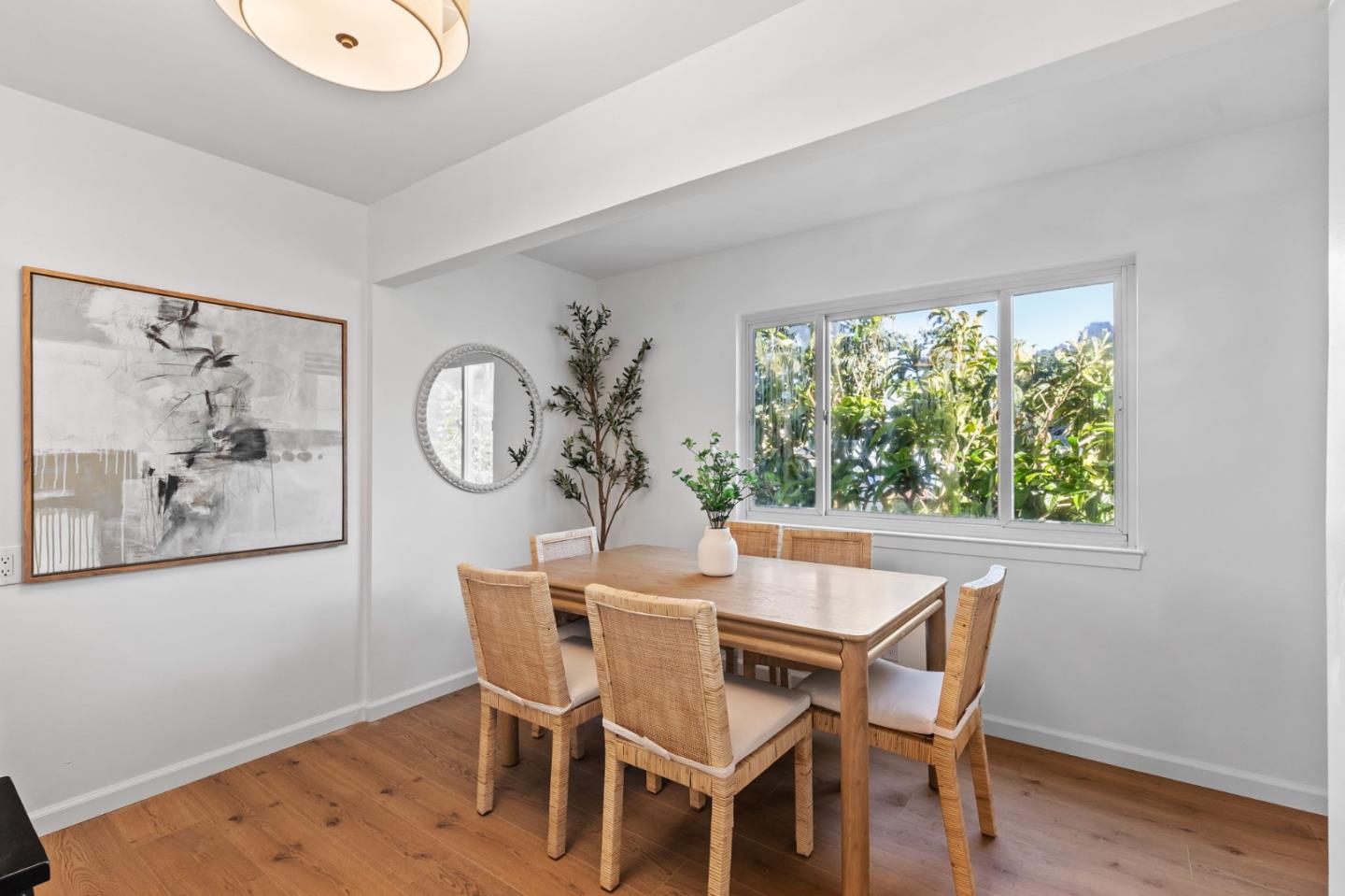 Detail Gallery Image 17 of 35 For 325 Olmstead St, San Francisco,  CA 94134 - 3 Beds | 1/1 Baths
