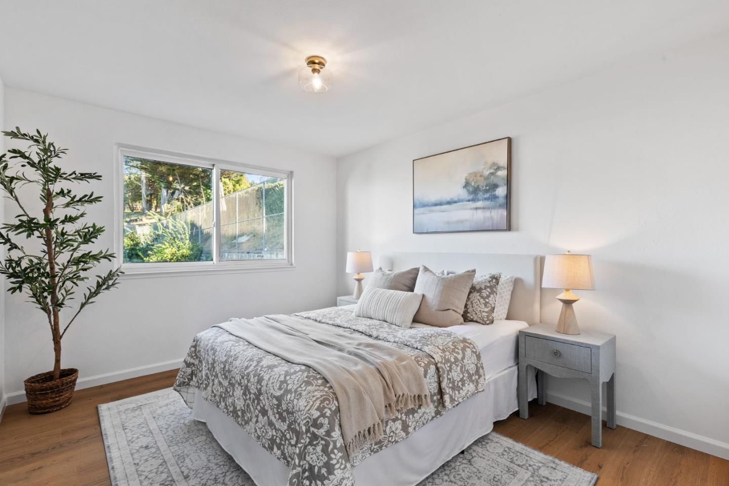Detail Gallery Image 21 of 35 For 325 Olmstead St, San Francisco,  CA 94134 - 3 Beds | 1/1 Baths