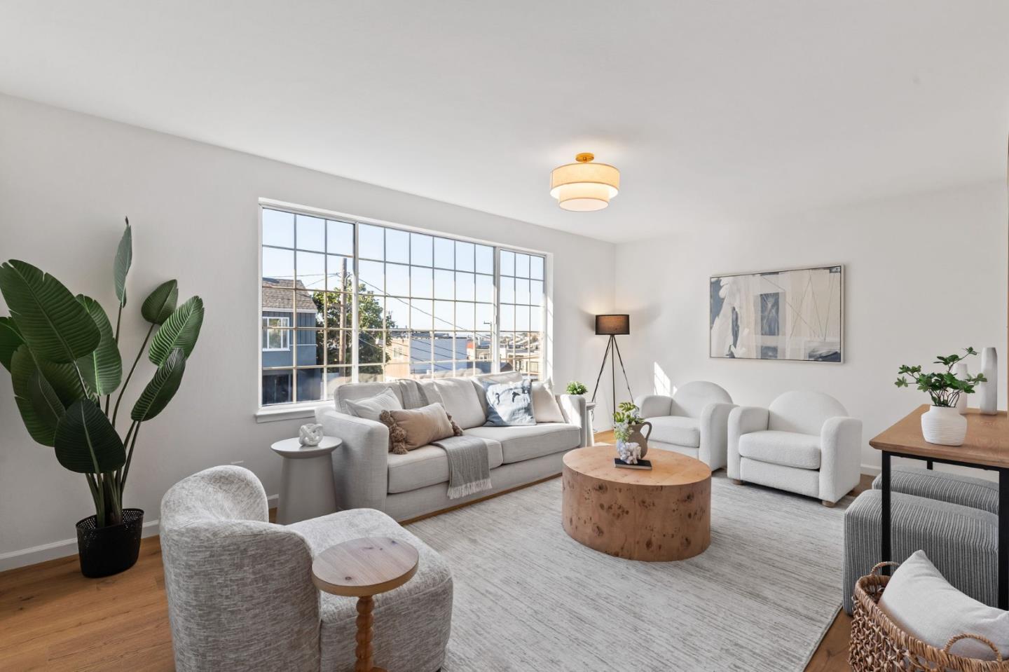 Detail Gallery Image 9 of 35 For 325 Olmstead St, San Francisco,  CA 94134 - 3 Beds | 1/1 Baths
